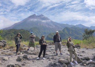 paket wisata tour merapi